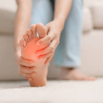 10 Reasons Why People Experience Foot Pain ?